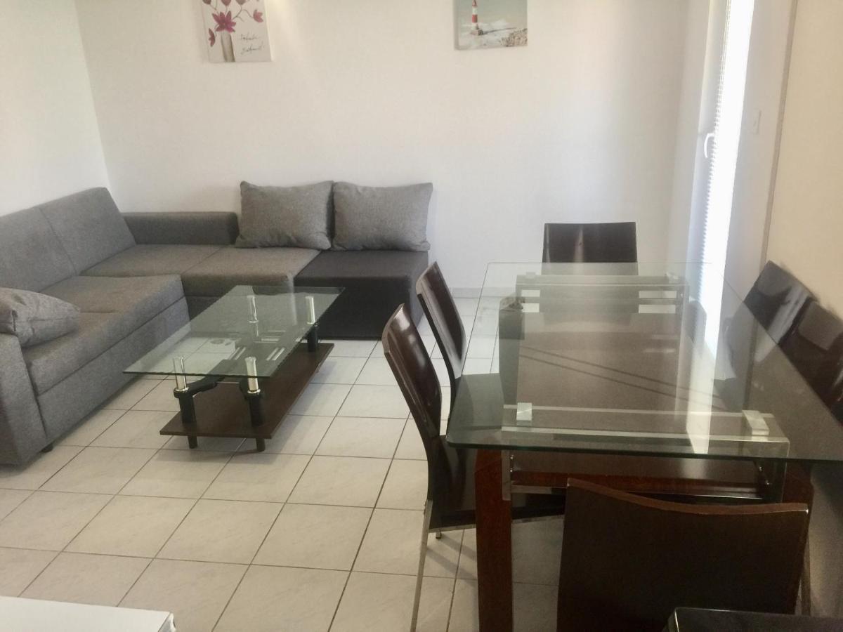 Apartmani Nerko Pag Town Dış mekan fotoğraf
