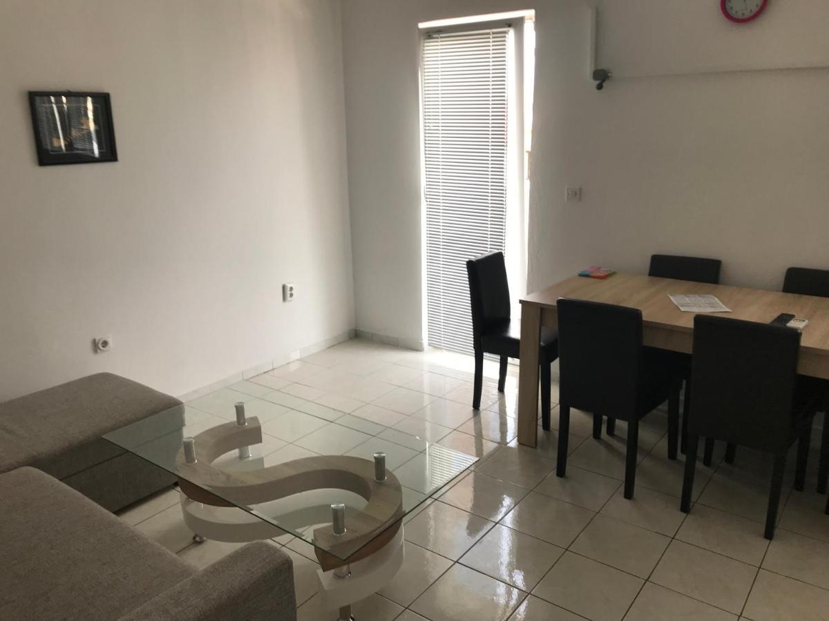 Apartmani Nerko Pag Town Dış mekan fotoğraf